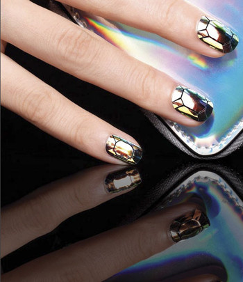 Nail art: la glass manicure!