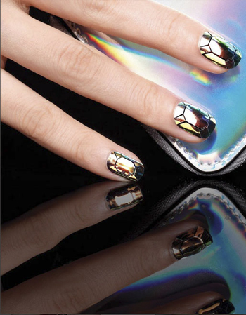 Nail art: la glass manicure!